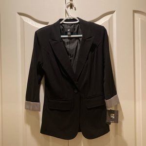Black blazer one button jacket with flap pockets and cuff sleeves junior size